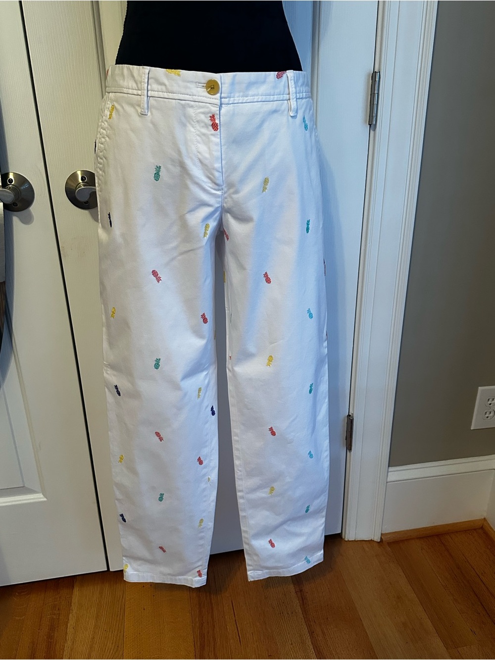 Talbots White Relaxed Chino Fit Pants with Multicolor Pineapple Embroidery